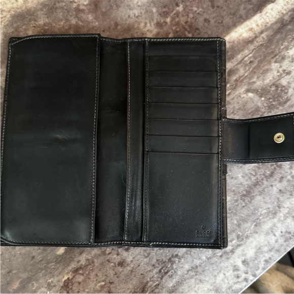 Rare Gucci Wallet - Picture 6 of 9